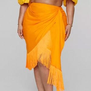 Brand new with tags fashion to figure skirt size 3